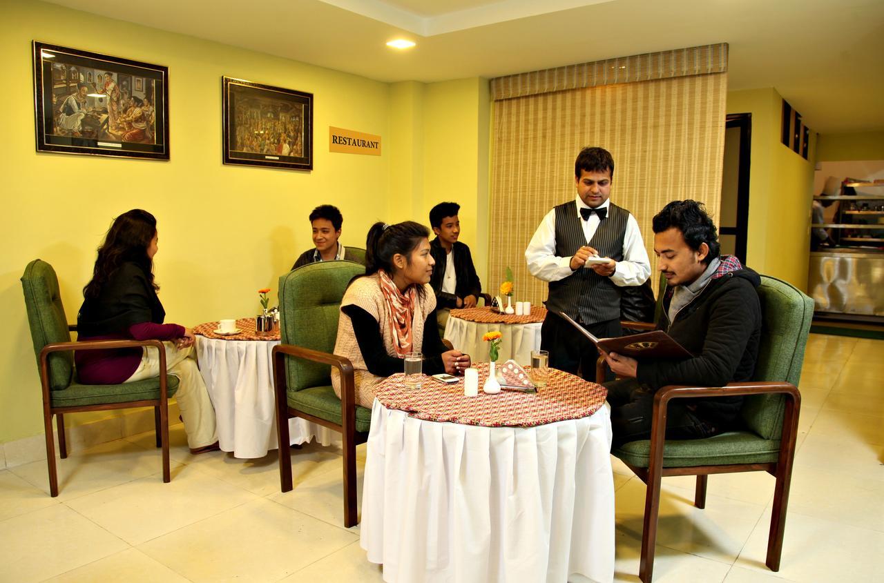 Classic Nepal Hotel Katmandu Zewnętrze zdjęcie